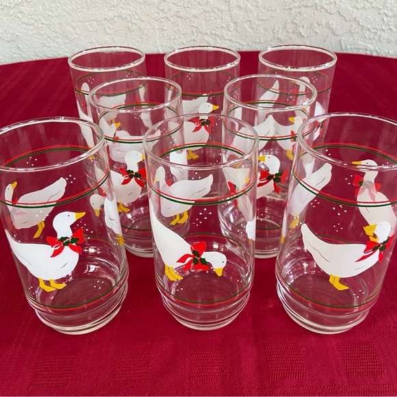 Indiana Glass Co Vintage 80s Set of 8 Christmas Goose 16 oz Decorated Glasses - Picture 3 of 16
